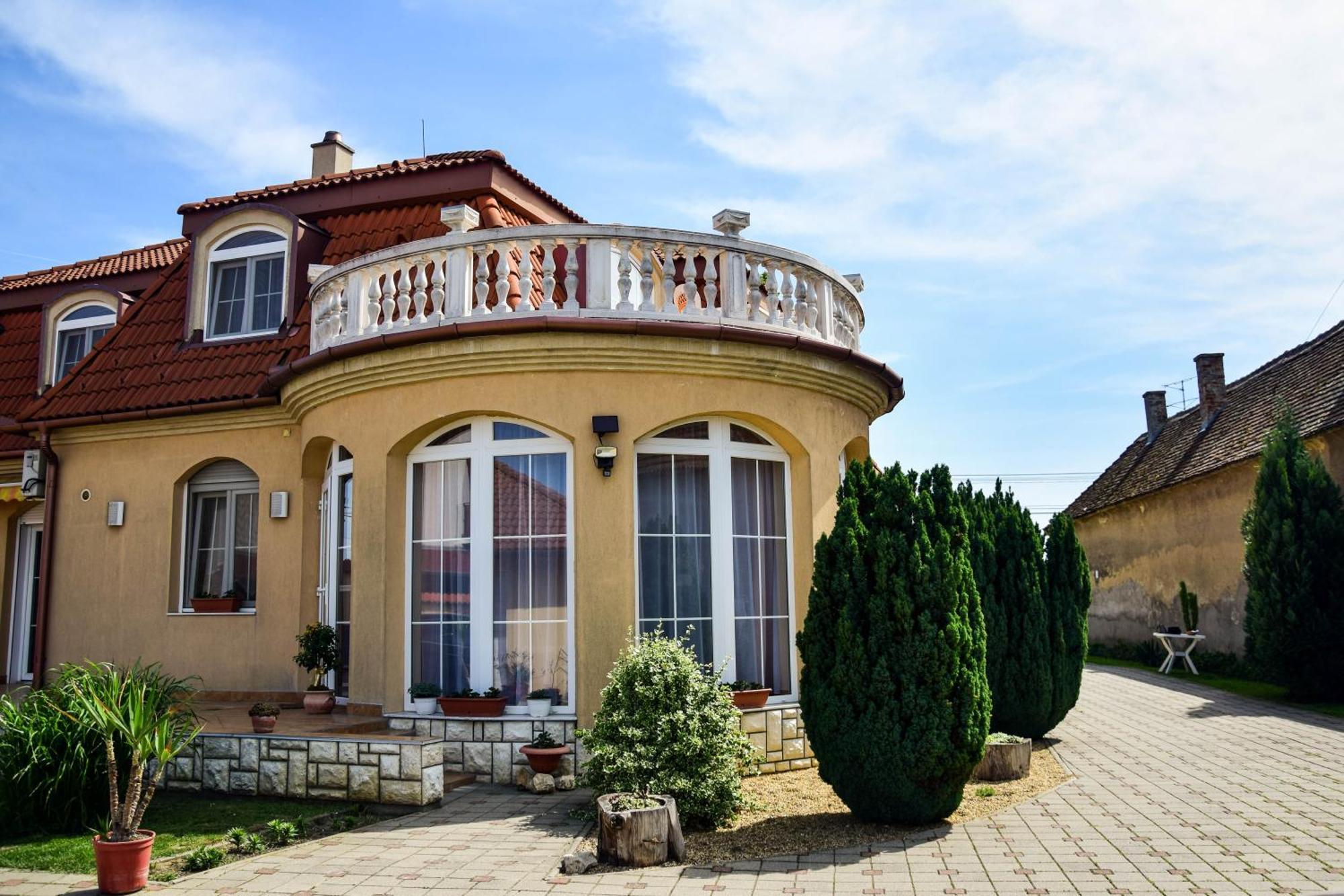 Ambrózia Guesthouse Nagykanizsa Exterior foto